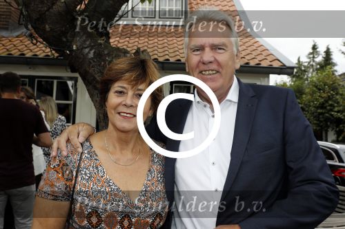 Blaricum 6 september 2016
Surprise party voor Willibrord Frequin zijn 75e verjaardag bij  Moeke Spijstra.
Zijn vriendin kinderen en kleinkinderen zijn natuurlijk aanwezig. Rita Verdonk met man