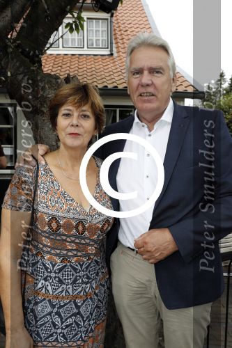 Blaricum 6 september 2016
Surprise party voor Willibrord Frequin zijn 75e verjaardag bij  Moeke Spijstra.
Zijn vriendin kinderen en kleinkinderen zijn natuurlijk aanwezig. Rita Verdonk met man
