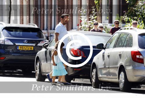 Amsterdam 23 augustus 2016 
Ruben Nicolai met zijn dochter op straat