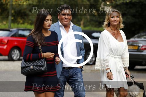 Soest 1 september 2016
Frank en Sandra Masmeijer vieren hun trouwdag met dochters Charlotte en Michelle en schoonzoon bij restaurant t Spiehuis.