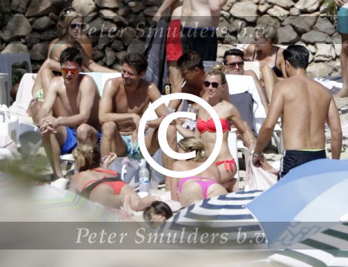 ibiza 27 juni 2016 
Stranddag van Nick en Kirsten Schilder de dag na hun trouwen bij el chirinquito.
Aanwezig oa Jan en Liza Smit Simon en Annemarie Keizer Jaap Kwakman met vriendin Aloys Buys met vriendin Jaap Reesema