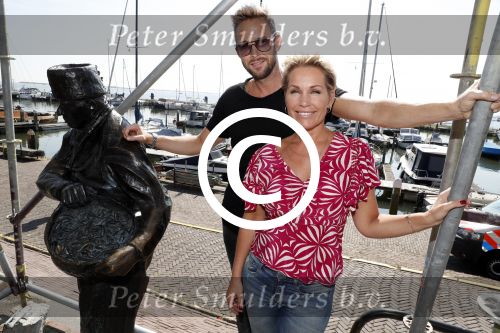 Volendam 31 augustus 2016
Presentatie 100NL in restaurant Lotje wine en dine van Jan Smit. Tanja Jess en Charly Luske