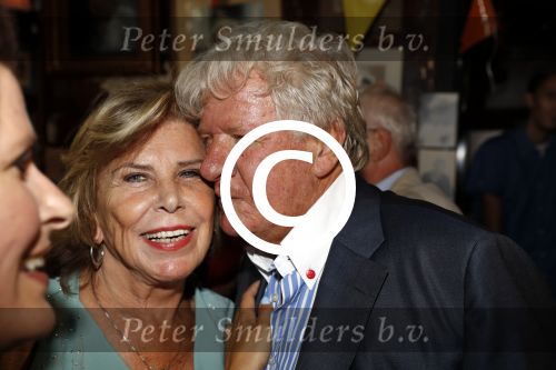 Blaricum 6 september 2016
Surprise party voor Willibrord Frequin zijn 75e verjaardag bij  Moeke Spijstra.
Zijn vriendin kinderen en kleinkinderen zijn natuurlijk aanwezig. Tine Boskamp
