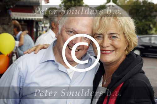 Blaricum 6 september 2016
Surprise party voor Willibrord Frequin zijn 75e verjaardag bij  Moeke Spijstra.
Zijn vriendin kinderen en kleinkinderen zijn natuurlijk aanwezig. Vivian Boelen en Ronnie Tober
