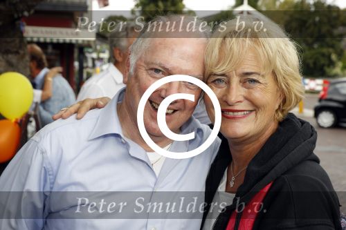 Blaricum 6 september 2016
Surprise party voor Willibrord Frequin zijn 75e verjaardag bij  Moeke Spijstra.
Zijn vriendin kinderen en kleinkinderen zijn natuurlijk aanwezig. Vivian Boelen en Ronnie Tober