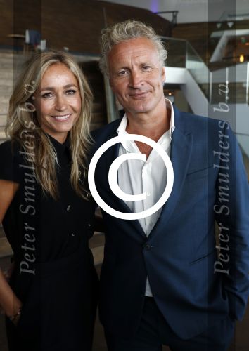 Amsterdam 29 augustus 2016
Perspresentatie RTL in het eye theater.
Wendy v Dijk en Erland Galjaard