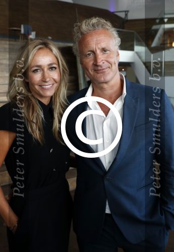 Amsterdam 29 augustus 2016
Perspresentatie RTL in het eye theater.
Wendy v Dijk en Erland Galjaard