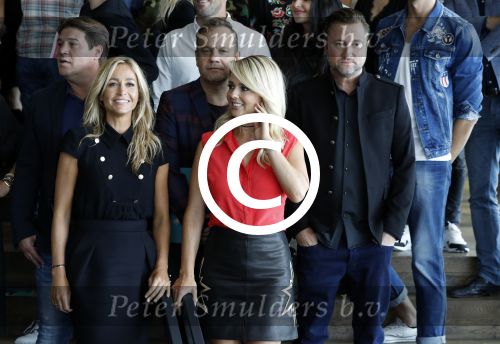 Amsterdam 29 augustus 2016
Perspresentatie RTL in het eye theater. Wendy v Dijk Chantal janzen Martijn Krabbe en Carlo Boszhard