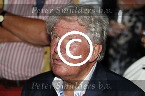 Blaricum 6 september 2016
Surprise party voor Willibrord Frequin zijn 75e verjaardag bij  Moeke Spijstra.
Zijn vriendin kinderen en kleinkinderen zijn natuurlijk aanwezig.