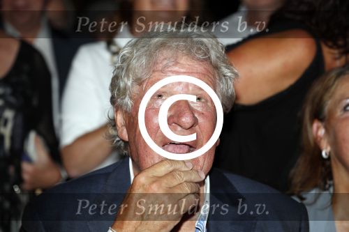 Blaricum 6 september 2016
Surprise party voor Willibrord Frequin zijn 75e verjaardag bij  Moeke Spijstra.
Zijn vriendin kinderen en kleinkinderen zijn natuurlijk aanwezig.