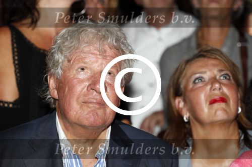 Blaricum 6 september 2016
Surprise party voor Willibrord Frequin zijn 75e verjaardag bij  Moeke Spijstra.
Zijn vriendin kinderen en kleinkinderen zijn natuurlijk aanwezig.