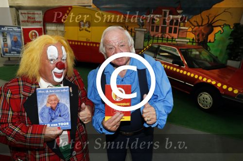 Vlaardingen 7 juli 2017
Opening Bassie en Adriaan museum met Bas en Aad v Toor. Ze hebben ook allebei een boek geschreven.