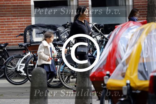 Amsterdam 20 september 2017 
Amanda Balk met haar dochtertje Vegas in amsterdam