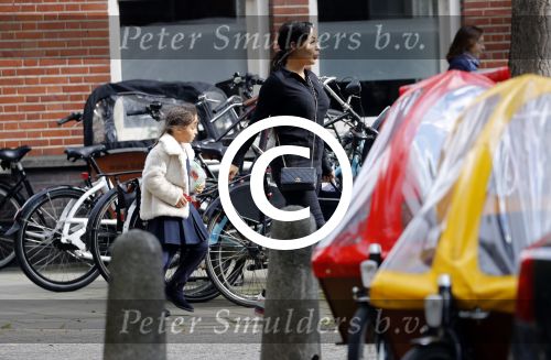 Amsterdam 20 september 2017 
Amanda Balk met haar dochtertje Vegas in amsterdam