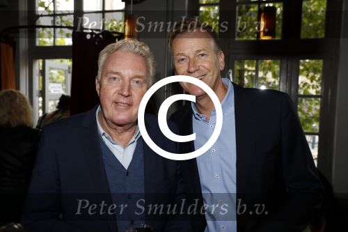 Amsterdam 10 september 2017
Opening expositie Bob Fosko en Bert Kuizenga.n Gijs Scholten van Aschat opent hem. Andre v Duin met partner Martin