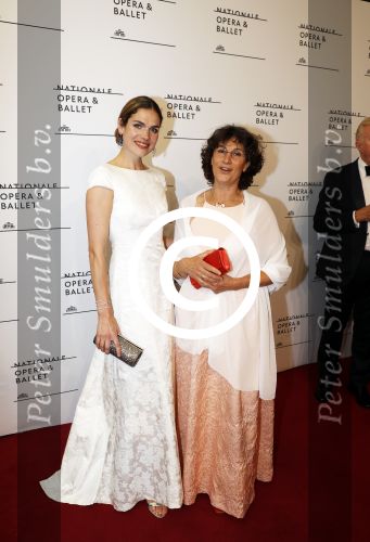 Amsterdam 11 september 2017 
Premiere Nationa Ballet in de stopera. Benja Bruijning met moeder en Anna Drijver met moeder