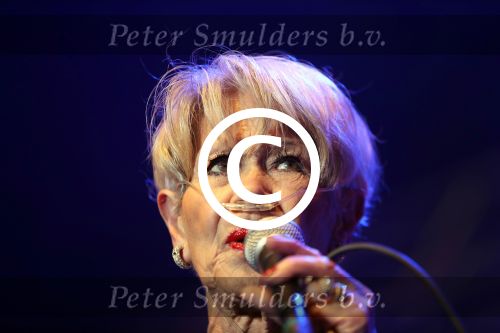 Weert, 26 Augustus 2017
Laatste optreden Anneke Gronloh met zuurstofslangetje in haar neus en zuurstoffles in rolstoel