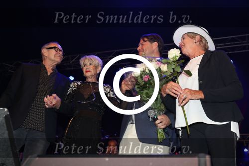 Weert, 26 Augustus 2017
Laatste optreden Anneke Gronloh met zuurstofslangetje in haar neus en zuurstoffles in rolstoel