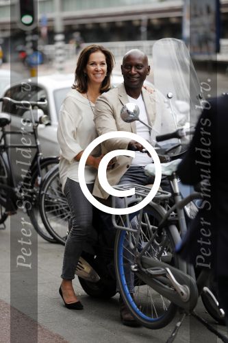 Amsterdam 15 juli 2017
Frits Huffnagel viert zijn 50e verjaardag. Annemarie v gaal met man