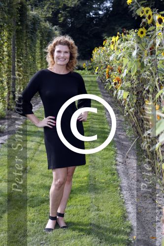 t Harde 5 september 2017
Presentatie cast Opvliegers. Antje Monteiro, Anouk van Nes, Joanne Telesford, Sandra Mattie,
Producent is  Rick Engelkes