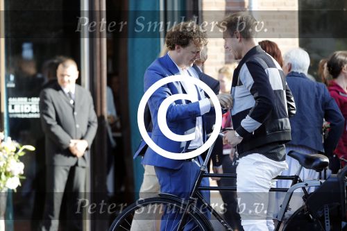Leiden 2 juli 2017 
Jochem Myjer en zijn vriendin Marloes Novan vieren de 40e verjaardag van Jochem met familie en vrienden. Armin v Buuren met zijn vrouw Erika