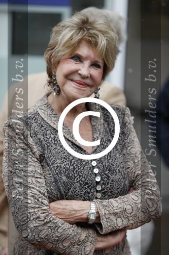 Amsterdam 15 juli 2017
Frits Huffnagel viert zijn 50e verjaardag. Astrid Engels met partner