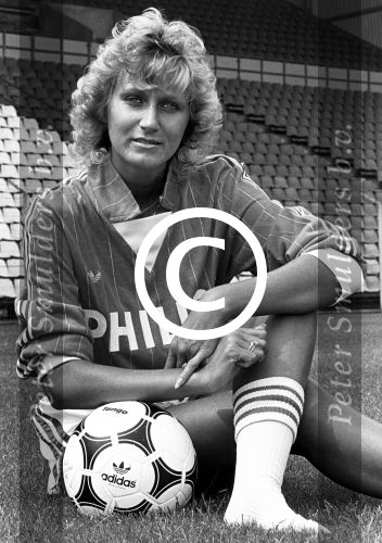 Astrid v d Wildenberg PSV Flisgirl