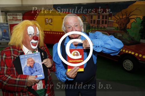 Vlaardingen 7 juli 2017
Opening Bassie en Adriaan museum met Bas en Aad v Toor. Ze hebben ook allebei een boek geschreven.