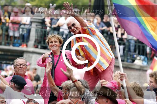 Amsterdam 5 augustus 2017
canal parade in Amsterdam. Ben Cramer en Jacques Herb