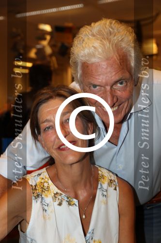 Rotterdam, 25 Augustus 2017
Uitreiking boek Eddy Ouwens van Hitmiljonair tot Schuldsanering
 met zijn vrouw