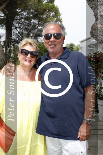 Saint Tropez 3 augustus 2017
Jan des Bouvrie viert zijn 75e verjaardag met familie en vrienden bij Tropezina. Benno en Kitty Leeser