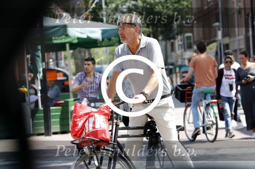 Amsterdam 10 juli 2017
Bert Kuizenga op de fiets in Amsterdam