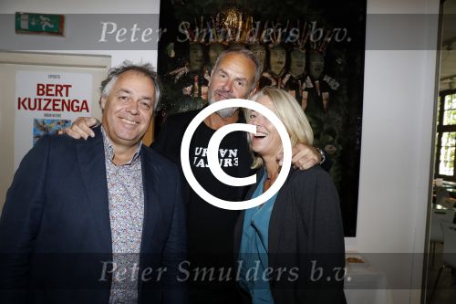 Amsterdam 10 september 2017
Opening expositie Bob Fosko en Bert Kuizenga.n Gijs Scholten van Aschat opent hem. Bert met Aad en Doerien Ouborg