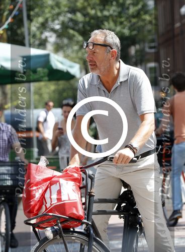 Amsterdam 10 juli 2017
Bert Kuizinga op de fiets in Amsterdam