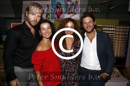 Amsterdam 14 september 2017
Presentatie nieuwe produkten return to sender met Katja Schuurman. Hannah Verboom presenteert het gebeuren. Verder aanwezig de ouders van Katja Birgit Schuurman met Arne Toonen Thijs Romer Sammie en Freek  van Noortwijk