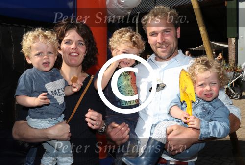Toldijk, 3 September 2017 
Reunie Boer zoekt vrouw
Boer Frans Zanderink met zijn vrouw Leonie Zanderink en oudste zoon Geert Zanderink en de tweeling Huub Zanderink en Marlie Zanderink