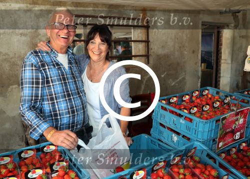 Toldijk, 3 September 2017 
Reunie Boer zoekt vrouw
Boer Geert met een vriendin