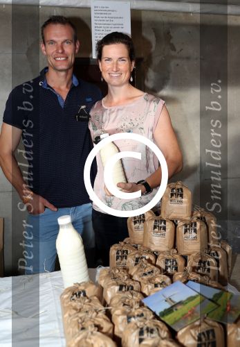 Toldijk, 3 September 2017 
Reunie Boer zoekt vrouw
Boerin Agnes Lensing met haar man Albert Lensing