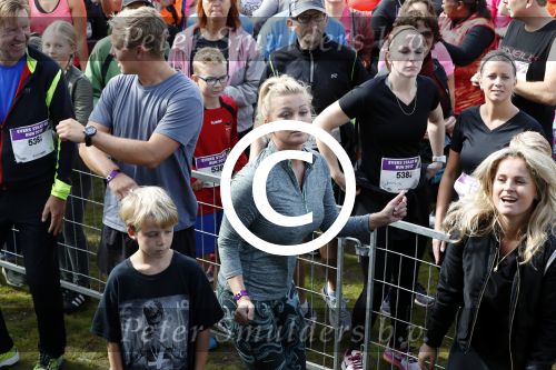 Amsterdam 9 september 2017
Edwin Evers staat op Run van radio 538 bij het Science park. Bridget Maasland met zoon Mees en nieuwe vriend Bram Plattel