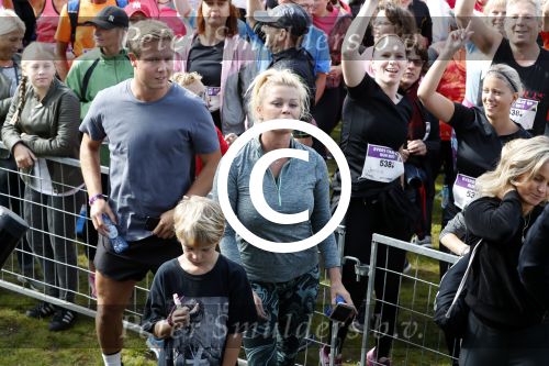 Amsterdam 9 september 2017
Edwin Evers staat op Run van radio 538 bij het Science park. Bridget Maasland met zoon Mees en nieuwe vriend Bram Plattel