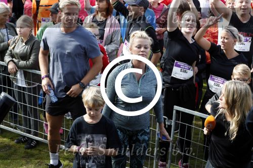 Amsterdam 9 september 2017
Edwin Evers staat op Run van radio 538 bij het Science park. Bridget Maasland met zoon Mees en nieuwe vriend Bram Plattel
