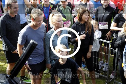 Amsterdam 9 september 2017
Edwin Evers staat op Run van radio 538 bij het Science park. Bridget Maasland met zoon Mees en nieuwe vriend Bram Plattel