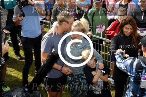 Amsterdam 9 september 2017
Edwin Evers staat op Run van radio 538 bij het Science park. Bridget Maasland met zoon Mees en nieuwe vriend Bram Plattel