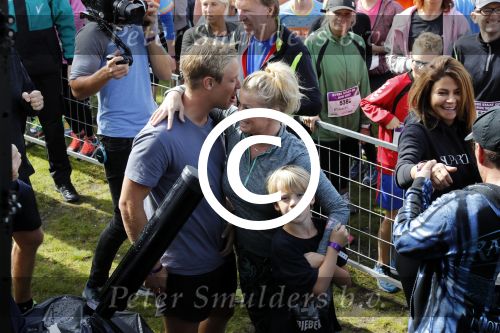 Amsterdam 9 september 2017
Edwin Evers staat op Run van radio 538 bij het Science park. Bridget Maasland met zoon Mees en nieuwe vriend Bram Plattel
