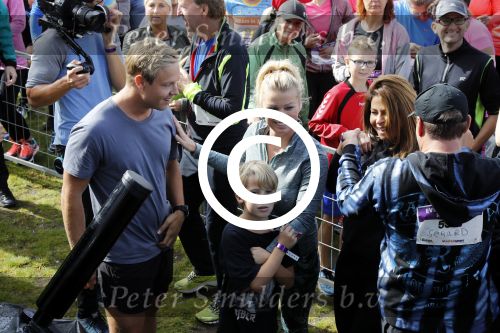 Amsterdam 9 september 2017
Edwin Evers staat op Run van radio 538 bij het Science park. Bridget Maasland met zoon Mees en nieuwe vriend Bram Plattel