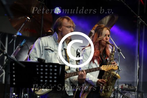 Amsterdam 6 augustus 2017 
Willeke Alberti en Candy Dulfer treden op ter afsluiting van de Gay parade op de dam.