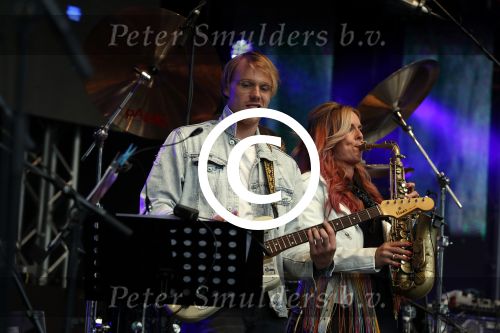 Amsterdam 6 augustus 2017 
Willeke Alberti en Candy Dulfer treden op ter afsluiting van de Gay parade op de dam.