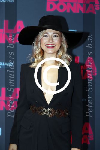 Amsterdam 11 september 2017
Premiere Bella Donna\'s in pathe arena. Carolien Spoor en Jon Karthaus
