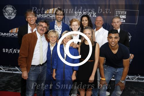 Apeldoorn 2 september 2017
Premiere Spaak in Omnisport . De hoofdrollen worden oa gespeeld door Tim Douwsma Aart Staartjes en Saskia Elise. Steven de Jong is de producent