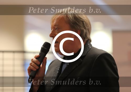 Rotterdam, 25 Augustus 2017
Uitreiking boek Eddy Ouwens van Hitmiljonair tot Schuldsanering